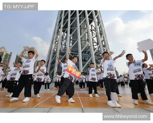 成都街舞队团队协作引发热议背后的争议与反思 成都街舞队团队协作引发热议背后的争议与反思